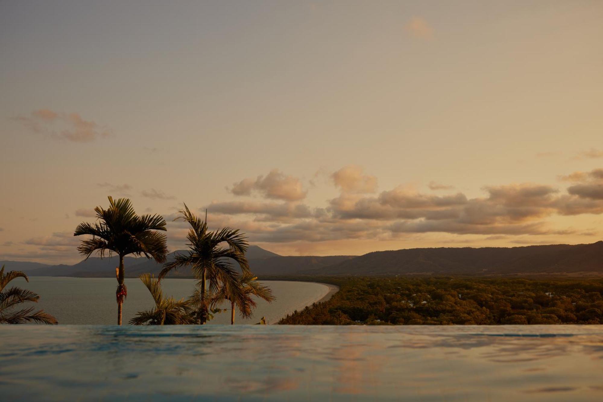 Villa 'The Edge' Unique Luxury Experience à Port Douglas Extérieur photo