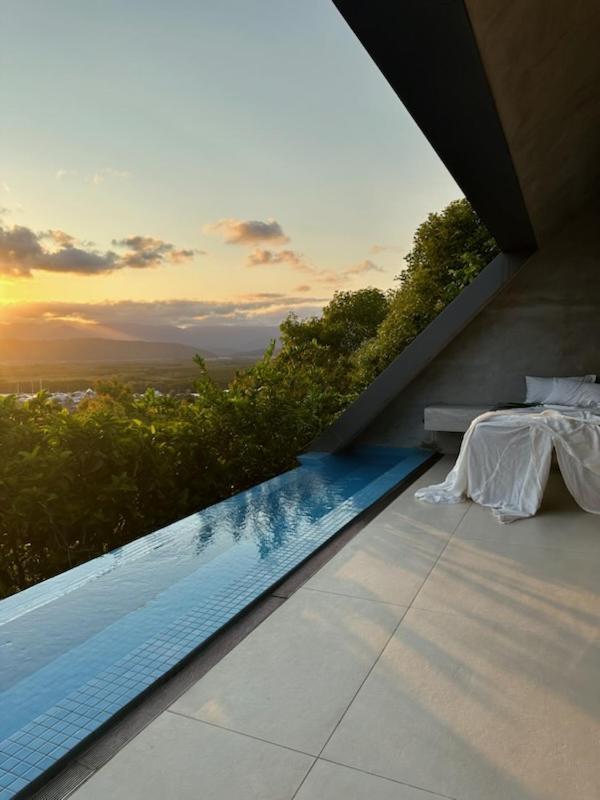 Villa 'The Edge' Unique Luxury Experience à Port Douglas Extérieur photo